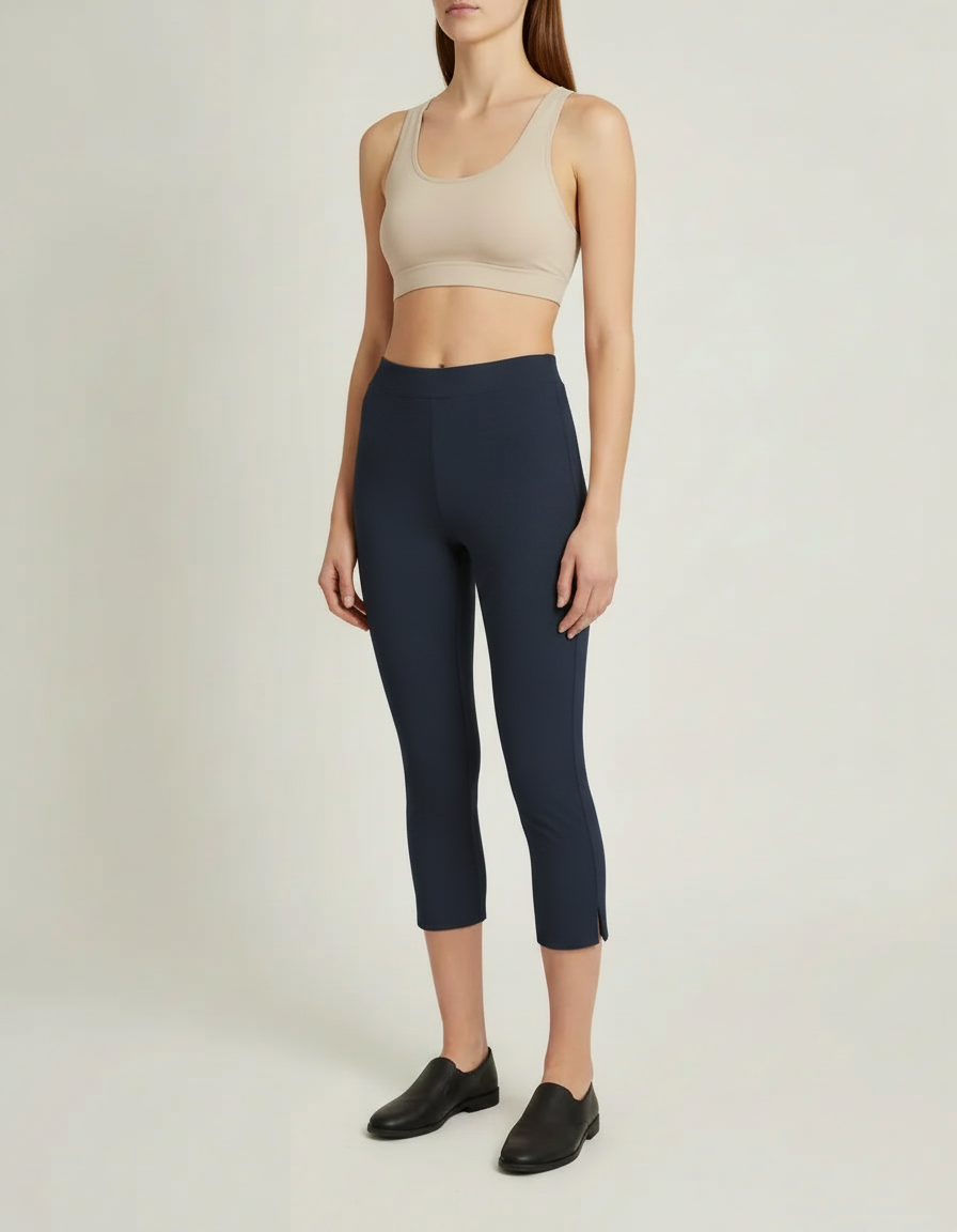 High-Rise Capri Leggings — Navy
